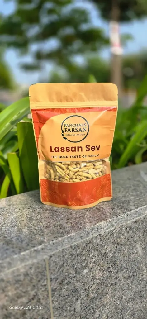 Lassan Sev 100 gm